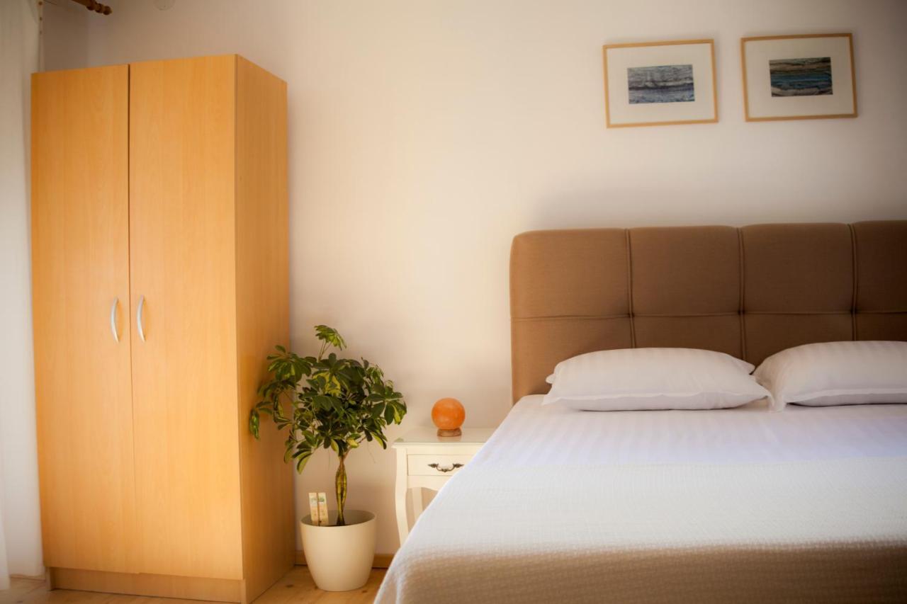 Amarilis Rooms Grožnjan Exterior foto
